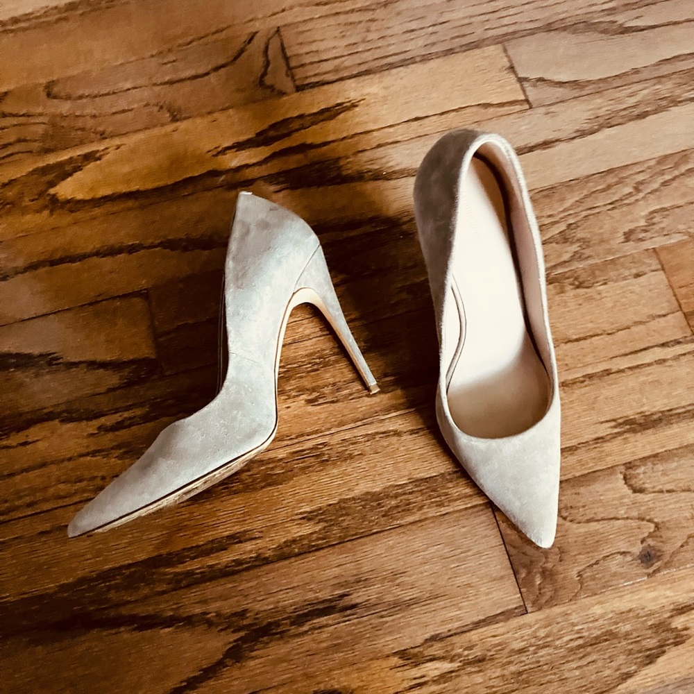 Something Navy suede beige high heel pumps. Pre-owned in excellent condition